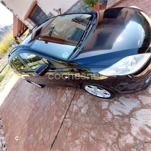 Usado Mazda 5 Active 110 CV (80 kW) 2007 Negro Monovolumen