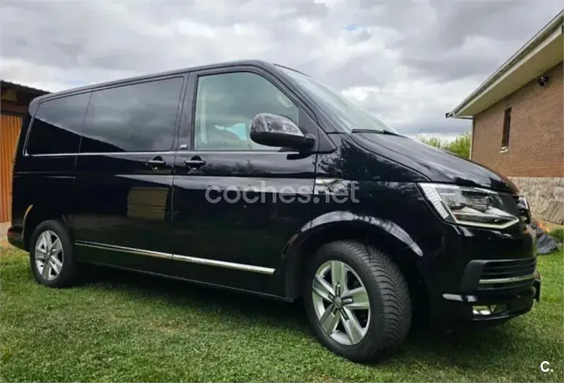 Usado VW Multivan 150 CV (110 kW) 2017 Negro Monovolumen