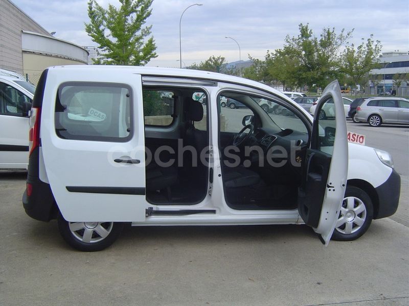 Usado Renault Kangoo 75 CV (55 kW) 2019 Blanco Monovolumen