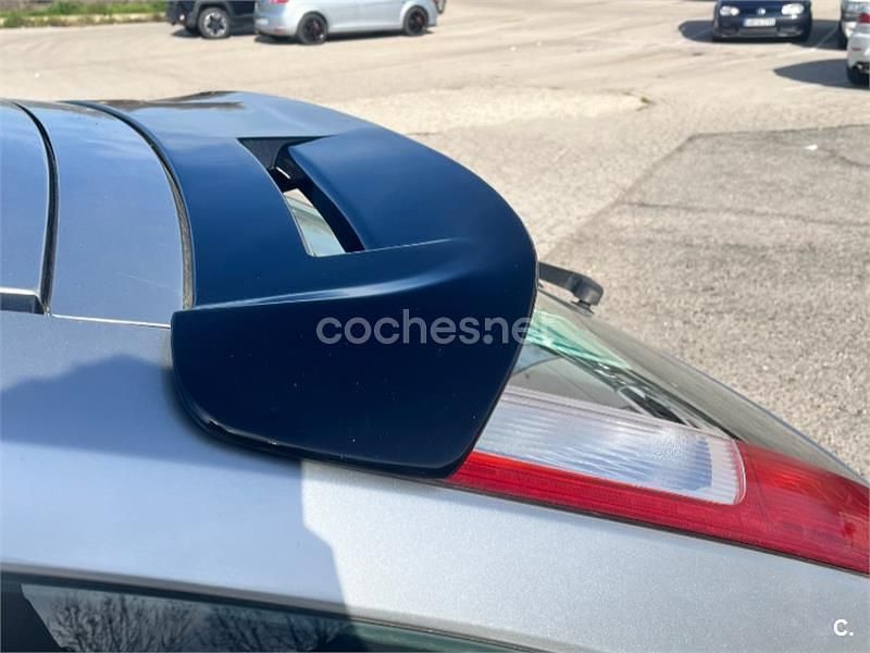 Usado Ford Focus Trend 125 CV (91 kW) 2006 Etiqueta c (verde) Berlina