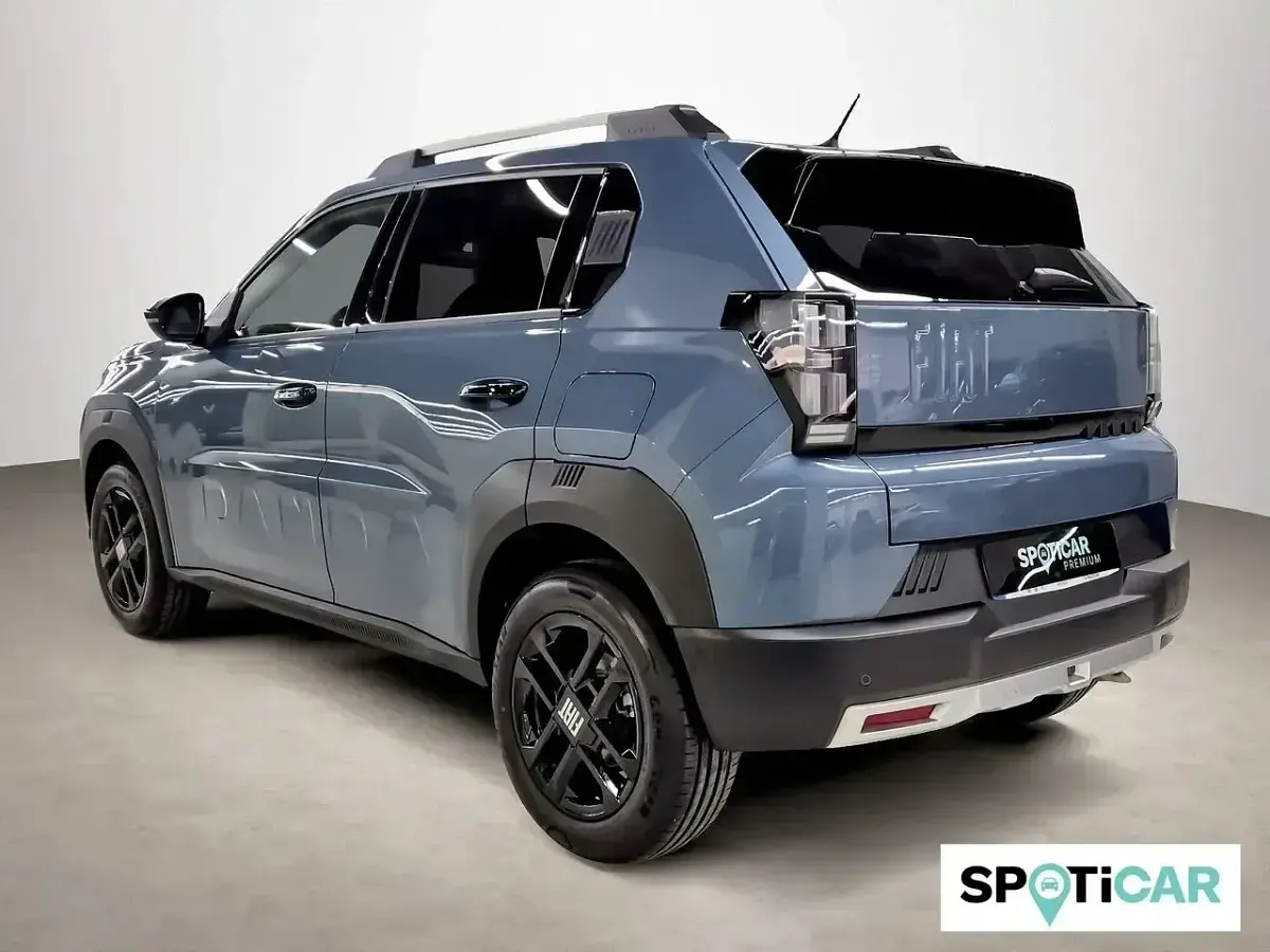 Nuevo Fiat Grande Panda Icon 101 CV (74 kW) 2025 Azul Utilitario