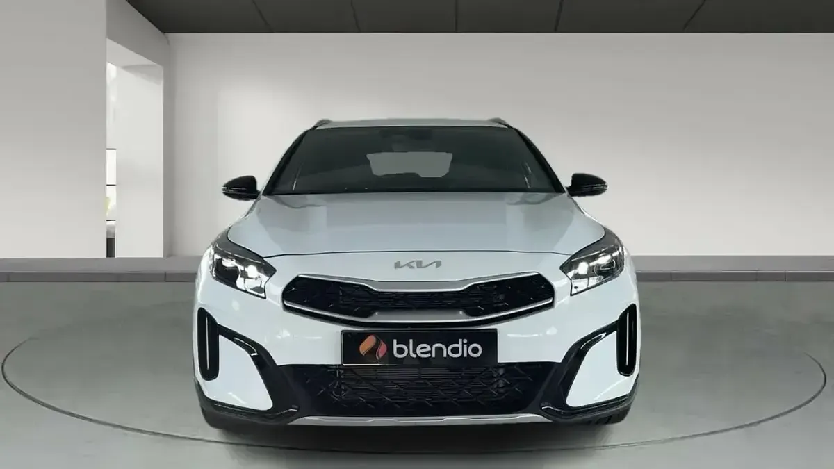 Usado Kia XCeed Style 150 CV (110 kW) 2025 Blanco SUV