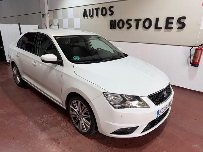 Usado Seat Toledo Style 115 CV (84 kW) 2015 Blanco Utilitario