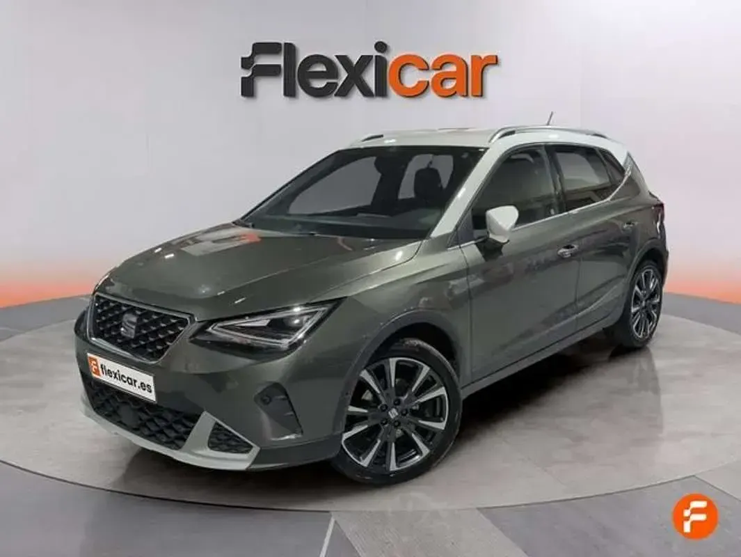 Usado Seat Arona Xperience 150 CV (110 kW) 2024 Verde SUV