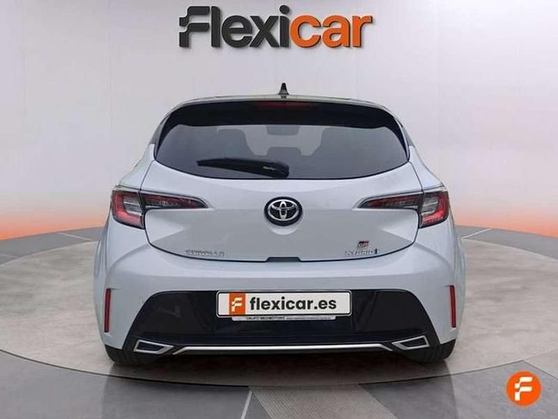 Usado Toyota Corolla Advance 184 CV (135 kW) 2022 Gris Utilitario