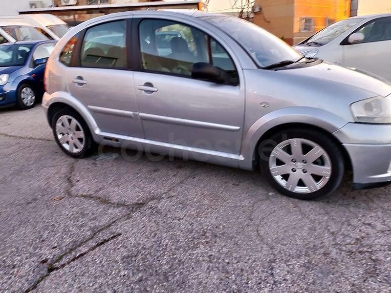 Usado Citroën C3 VTR Sport 90 CV (66 kW) 2005 Gris / plata Berlina