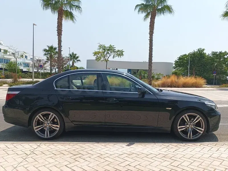 Usado BMW 520 Comfort Edition 163 CV (119 kW) 2007 Negro Berlina
