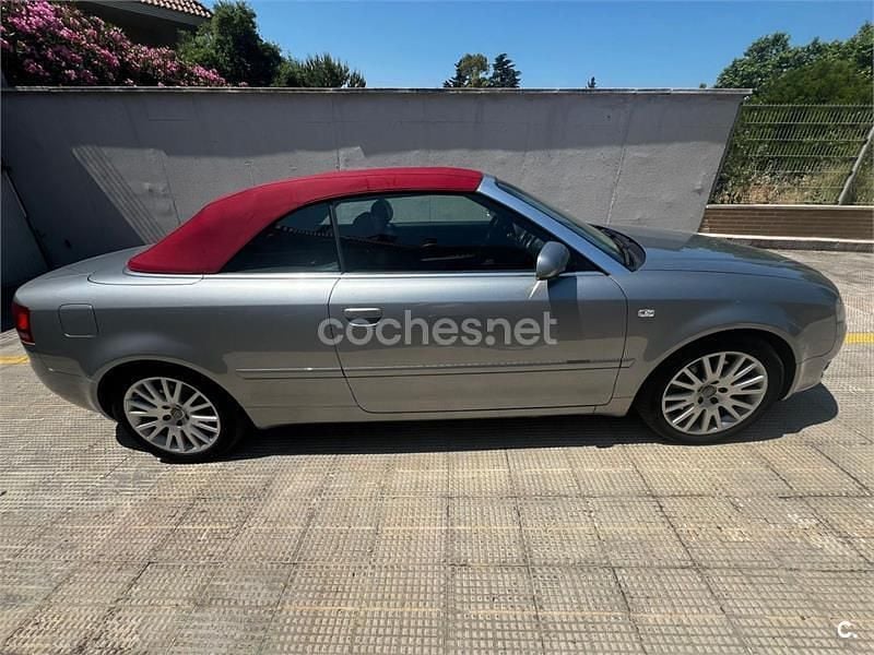 Usado Audi A4 Cabriolet 200 CV (147 kW) 2006 Gris / plata Descapotable