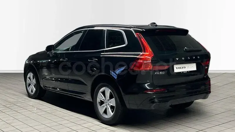 Usado Volvo XC60 Momentum 197 CV (144 kW) 2022 Negro SUV