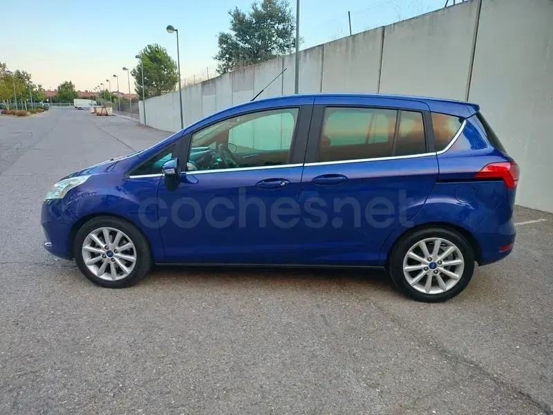Usado Ford B-MAX Titanium 125 CV (91 kW) 2016 Azul Monovolumen