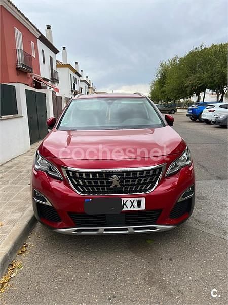 Usado Peugeot 3008 Allure 130 CV (95 kW) 2019 Granate SUV