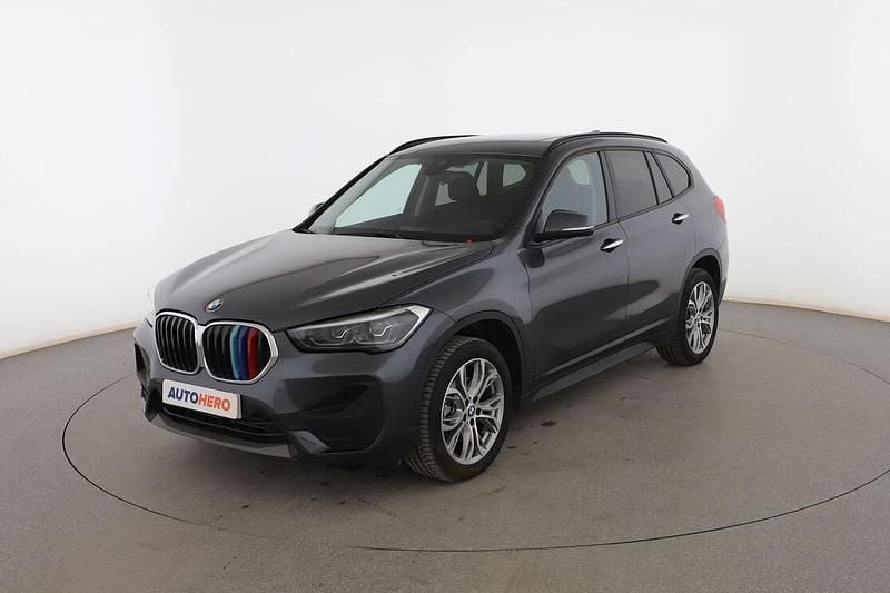 Gris Usado 2021 BMW X1 Comfort Edition SUV | 26.499 € (Precio justo) - Imagen 1/3