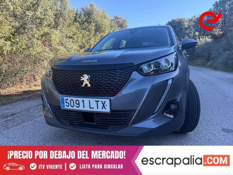 Usado Peugeot 2008 Active 110 CV (80 kW) 2021 Negro SUV