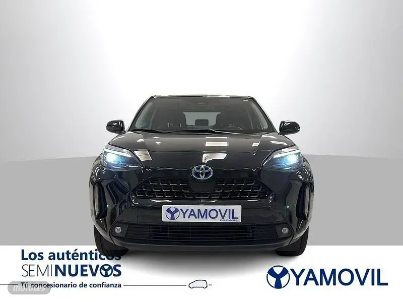 Usado Toyota Yaris Cross Style 116 CV (85 kW) 2022 Negro SUV