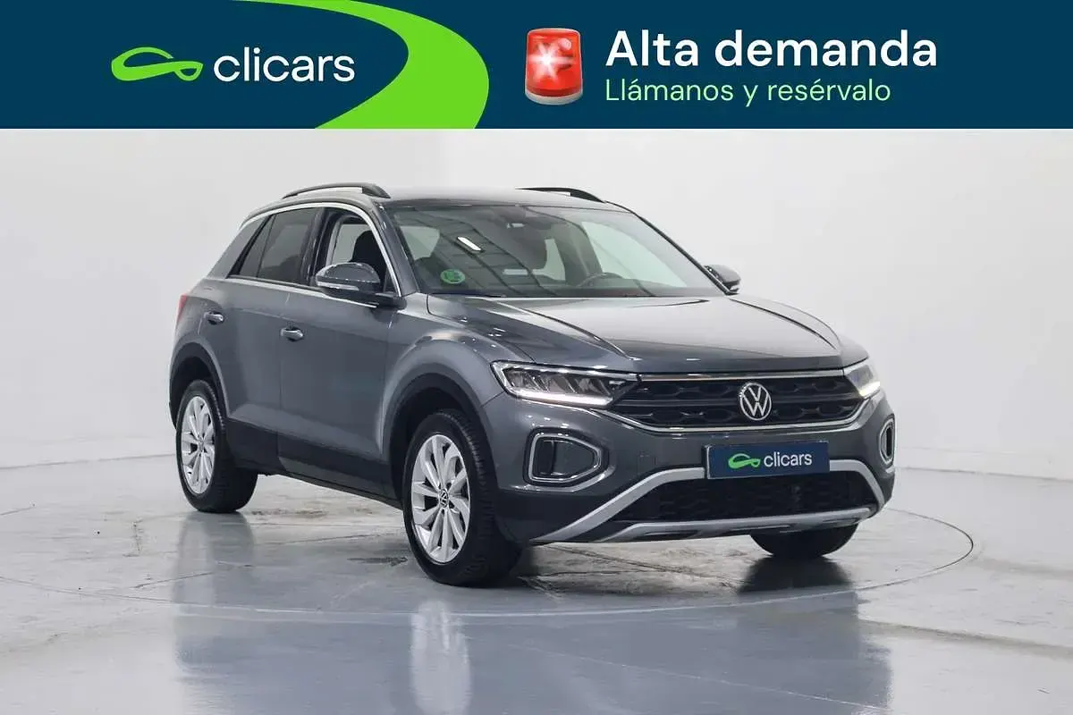 Usado VW T-Roc Life 116 CV (85 kW) 2022 Gris SUV