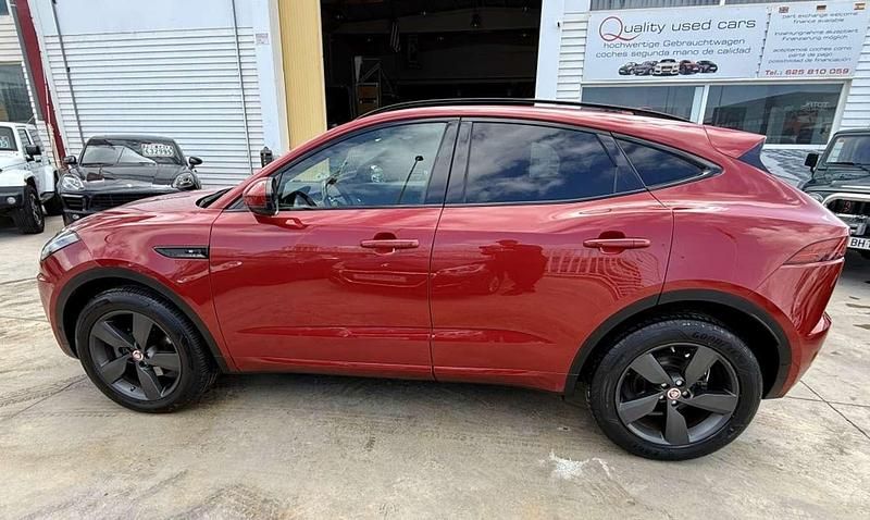 Usado Jaguar E-Pace R-Dynamic 150 CV (110 kW) 2018 Rojo SUV