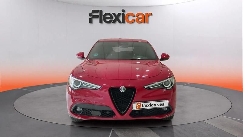 Usado Alfa Romeo Stelvio Sprint 160 CV (117 kW) 2022 Rojo SUV