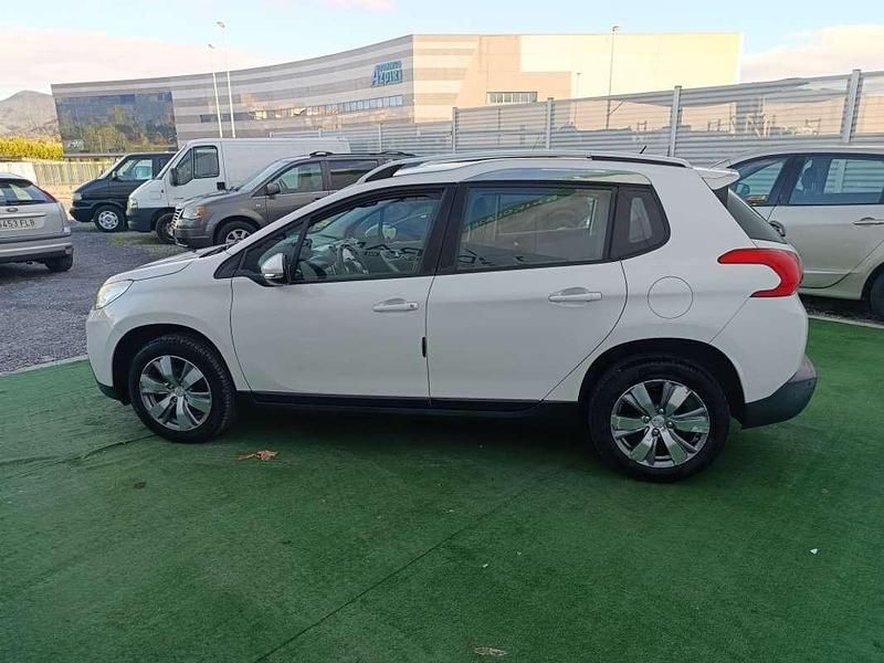 Usado Peugeot 2008 Active 92 CV (67 kW) 2014 Blanco SUV