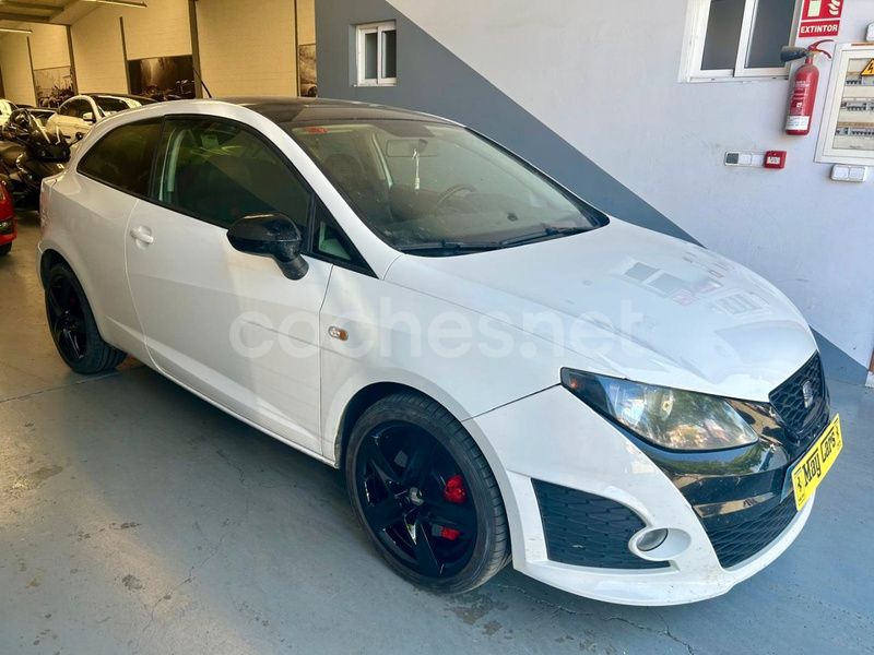 Usado Seat Ibiza SC FR 143 CV (105 kW) 2011 Blanco Utilitario