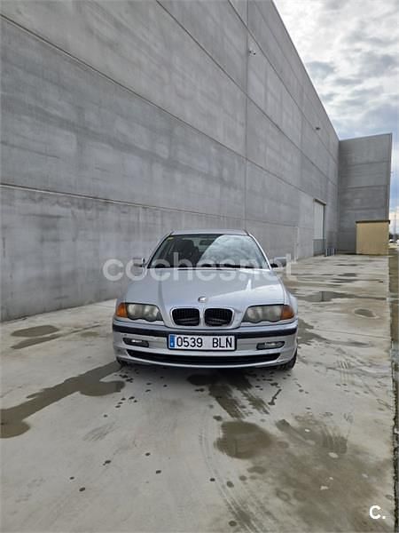 Usado BMW 320 136 HP (100 kW) 2001 Cinzento Sedan