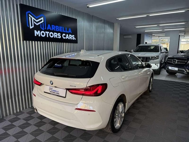 Usado BMW 118 Comfort Edition 136 CV (100 kW) 2023 Blanco Utilitario