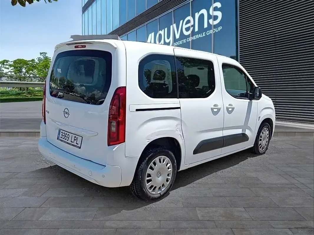 Usado Opel Combo Life Edition+ 102 CV (75 kW) 2021 Blanco Monovolumen