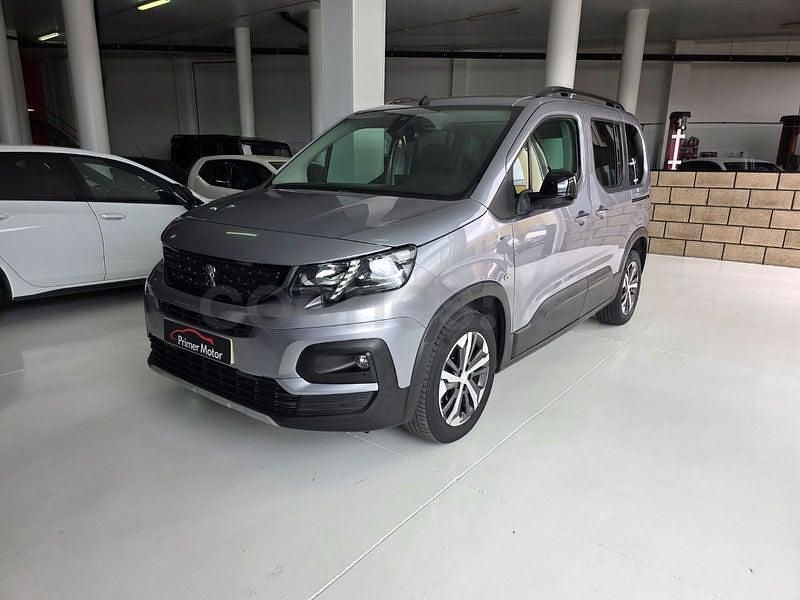 Usado Peugeot Rifter GT-line 110 CV (80 kW) 2019 Gris / plata Monovolumen