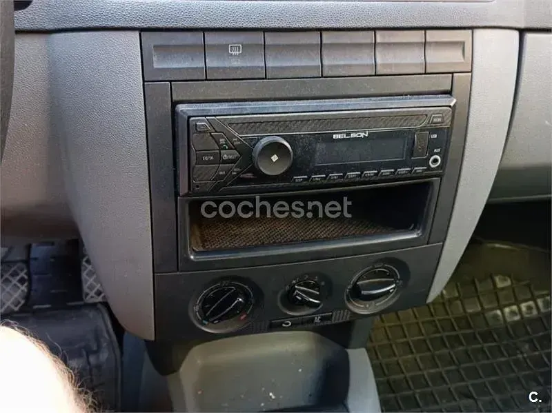 Usado Skoda Fabia Comfort 64 CV (47 kW) 2002 Negro Familiar