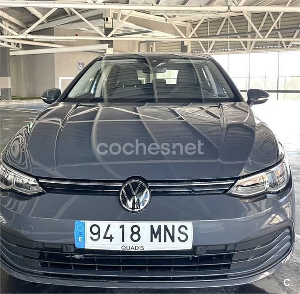 Usado VW Golf VIII 115 CV (84 kW) 2024 Gris / plata Berlina
