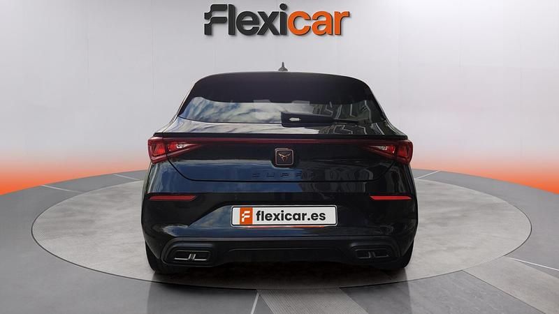 Usado Cupra Leon 150 CV (110 kW) 2023 Negro Berlina