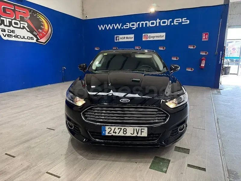 Usado Ford Mondeo Titanium 180 CV (132 kW) 2016 Negro Berlina