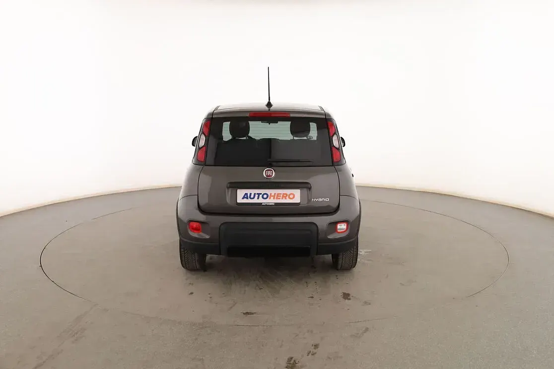 Usado Fiat Panda Sport 70 CV (51 kW) 2021 Gris Utilitario