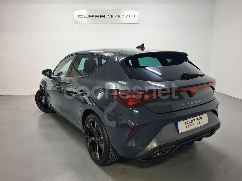 Usado Cupra Leon 150 CV (110 kW) 2024 Azul Berlina