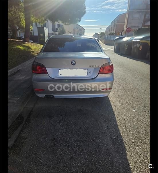 Usado BMW 530 218 CV (160 kW) 2006 Gris / plata Berlina