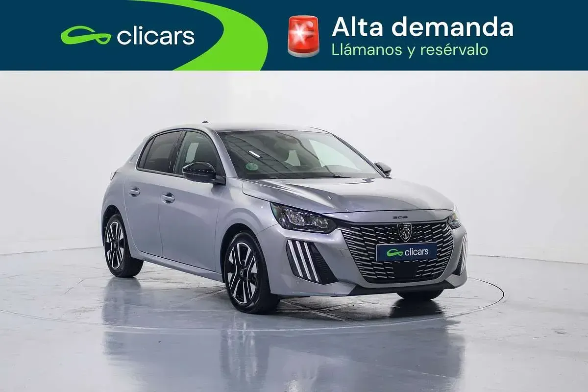 Usado Peugeot 208 Allure 102 CV (75 kW) 2025 Plateado Utilitario