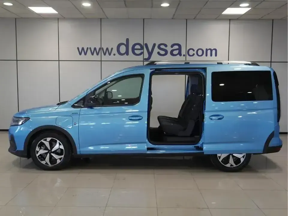 Nuevo Ford Tourneo Connect Active 150 CV (110 kW) 2026 Azul Monovolumen