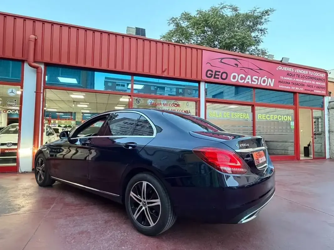 Usado Mercedes C200 160 CV (117 kW) 2020 Azul Berlina