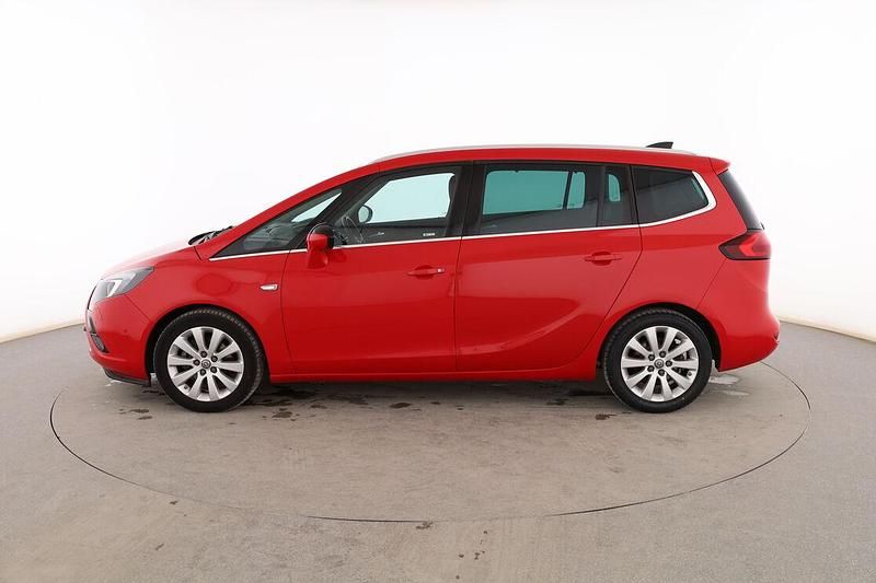 Usado Opel Zafira Tourer Excellence 140 HP (102 kW) 2016 Vermelho Monovolume