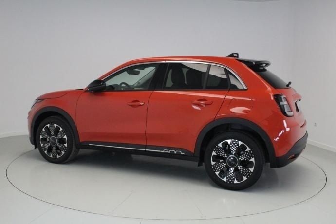 Usado Fiat 600 La Prima 100 CV (73 kW) 2024 Naranja SUV