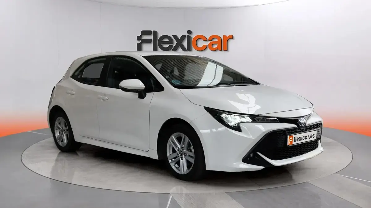 Używany Toyota Corolla Business Edition 122 KM (89 kW) 2022 Sedan/Limuzyna