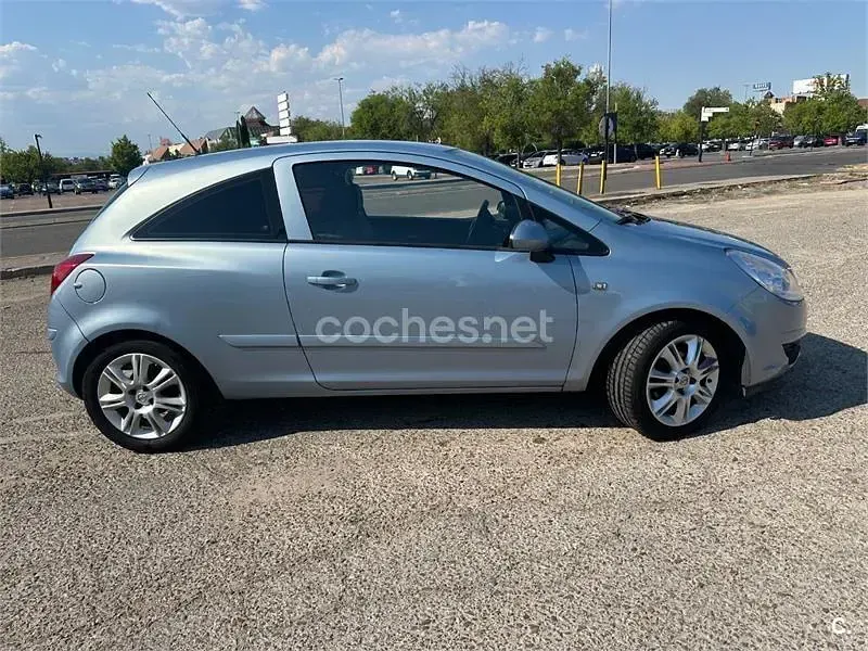 Usado Opel Corsa Enjoy 80 CV (58 kW) 2006 Azul Utilitario