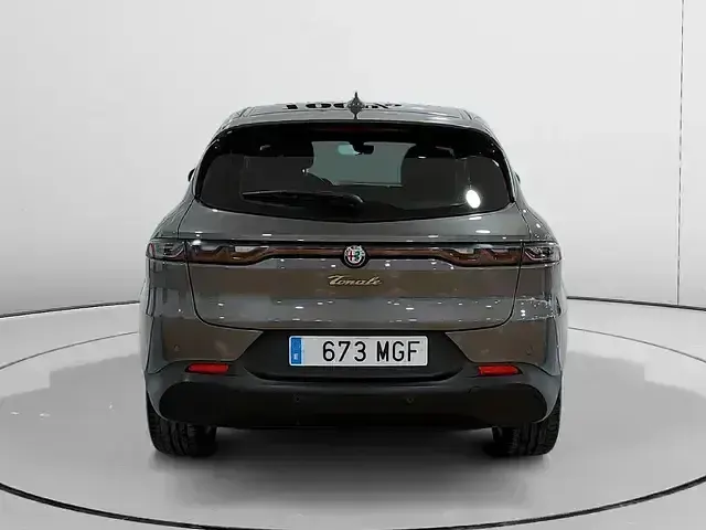 Usado Alfa Romeo Tonale Super 130 CV (95 kW) 2023 Gris SUV