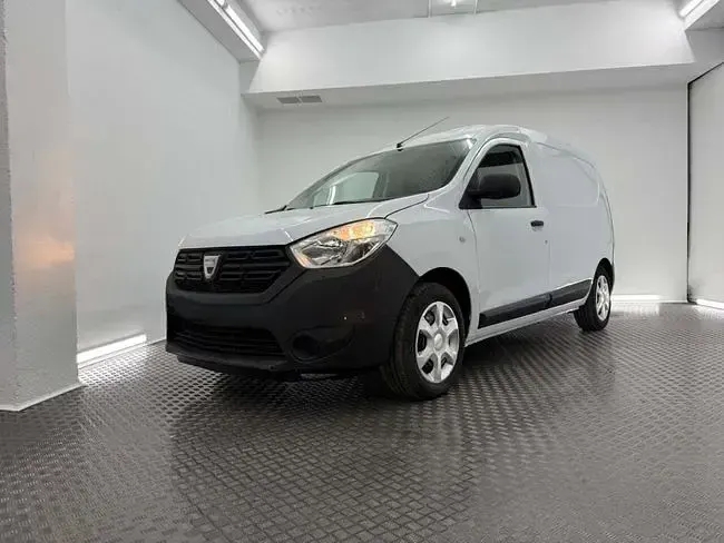 Usado Dacia Dokker Essentiel 98 CV (72 kW) 2019 Blanco Monovolumen