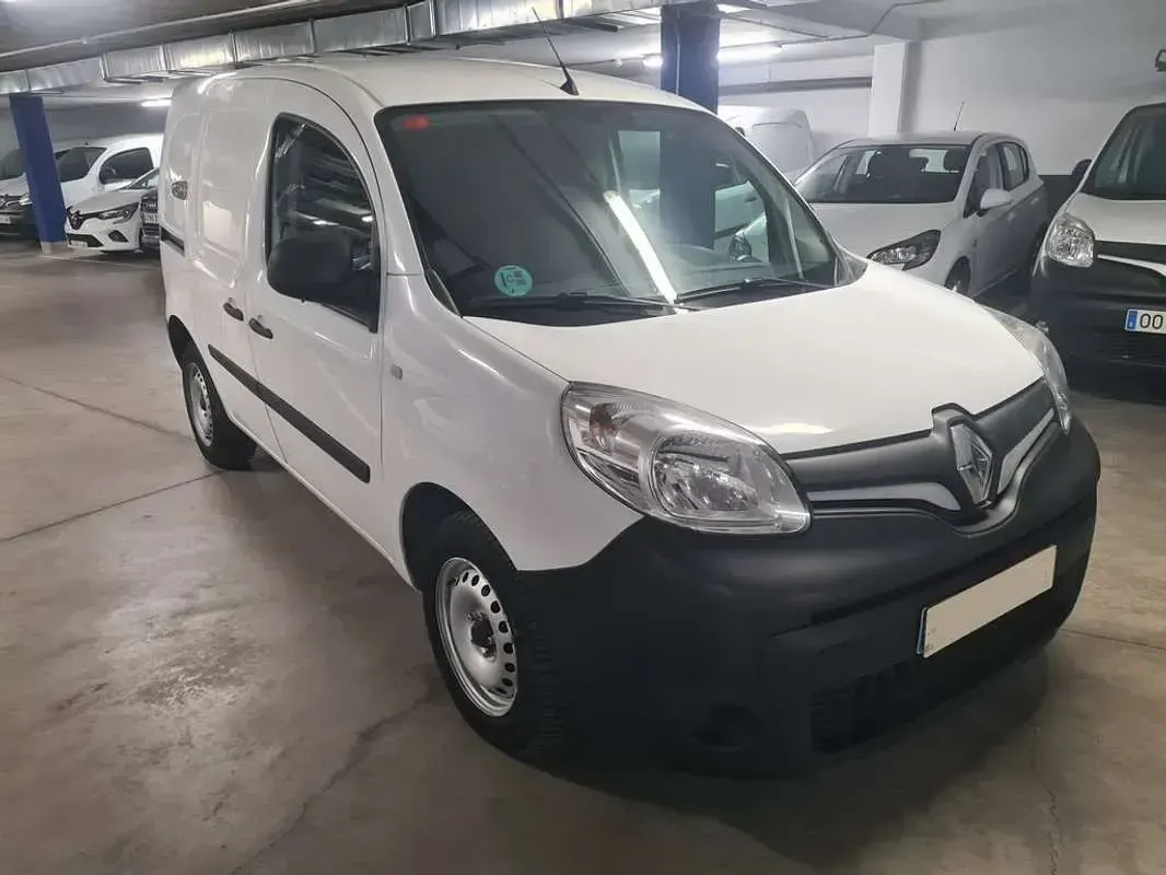 Usado Renault Kangoo 79 CV (58 kW) 2021 Blanco Monovolumen