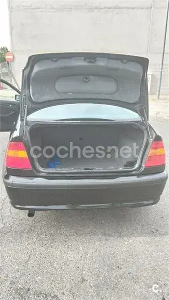 Usado BMW 318 143 CV (105 kW) 2003 Negro Berlina