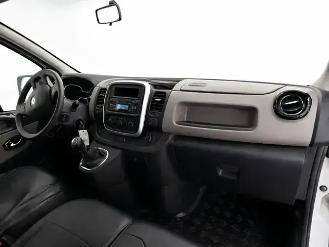 Usado Renault Trafic 125 CV (91 kW) 2019 Blanco Monovolumen