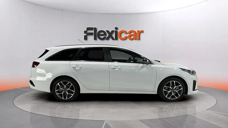Usado Kia Ceed GT GT-Line 140 CV (102 kW) 2019 Blanco Familiar