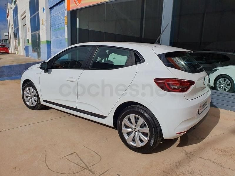 Usado Renault Clio V Intens 85 CV (62 kW) 2021 Blanco Berlina