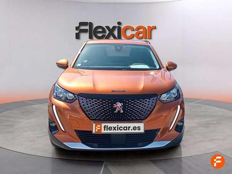 Usado Peugeot 2008 Allure 101 CV (74 kW) 2021 Naranja SUV