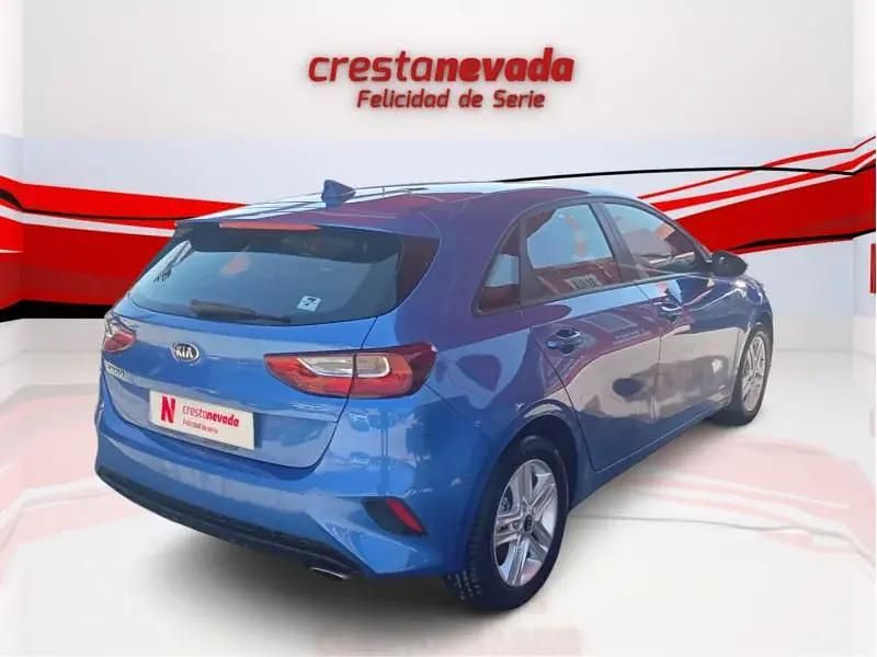 Usado Kia Ceed 100 CV (73 kW) 2021 Azul Utilitario